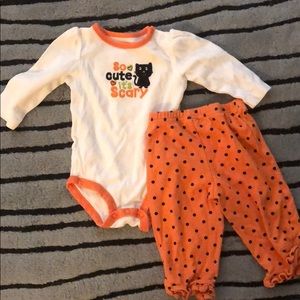 Carter’s 2 Piece Halloween outfit - 6M - NWOT